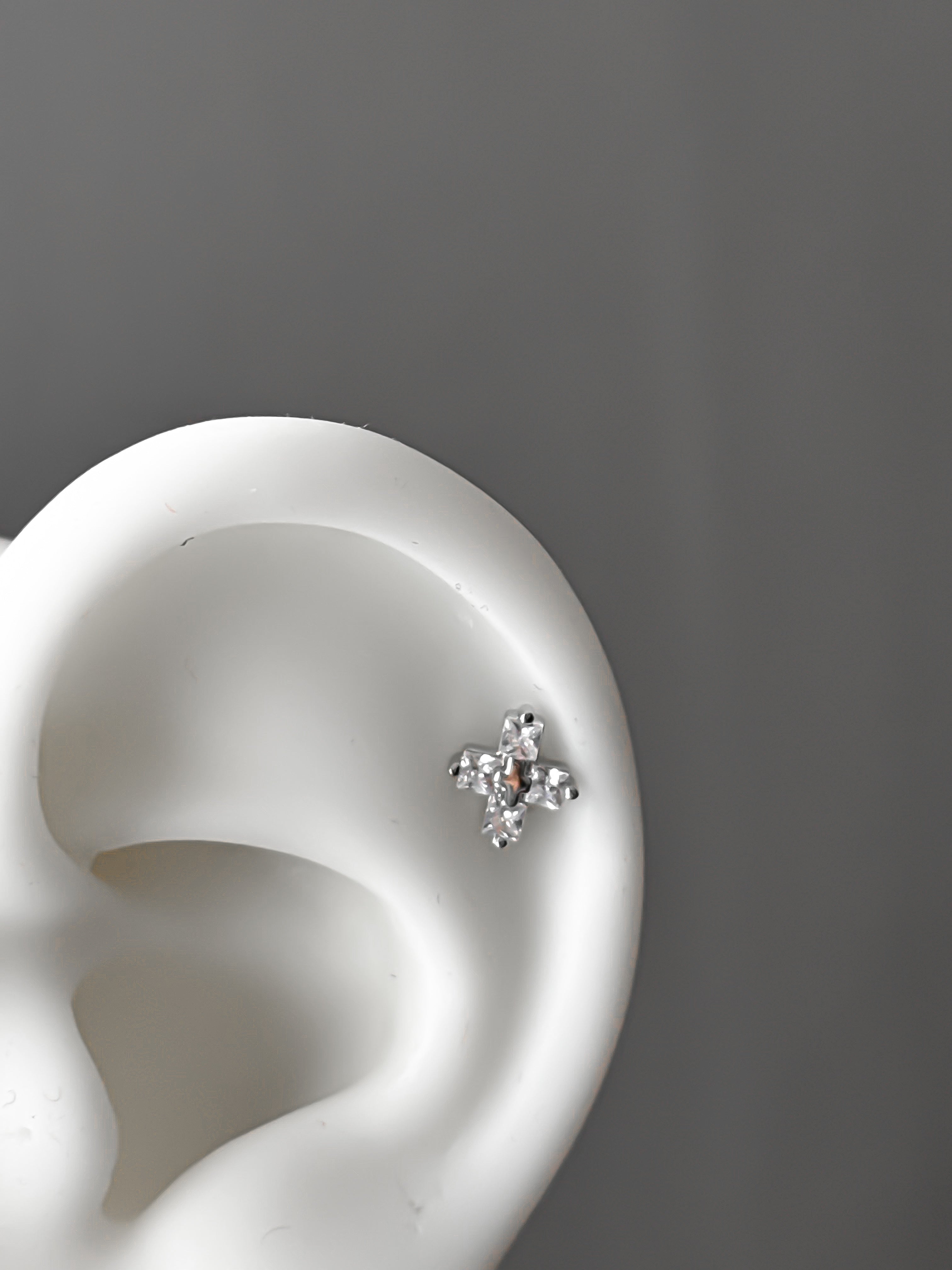 Piercing oreja essential o042