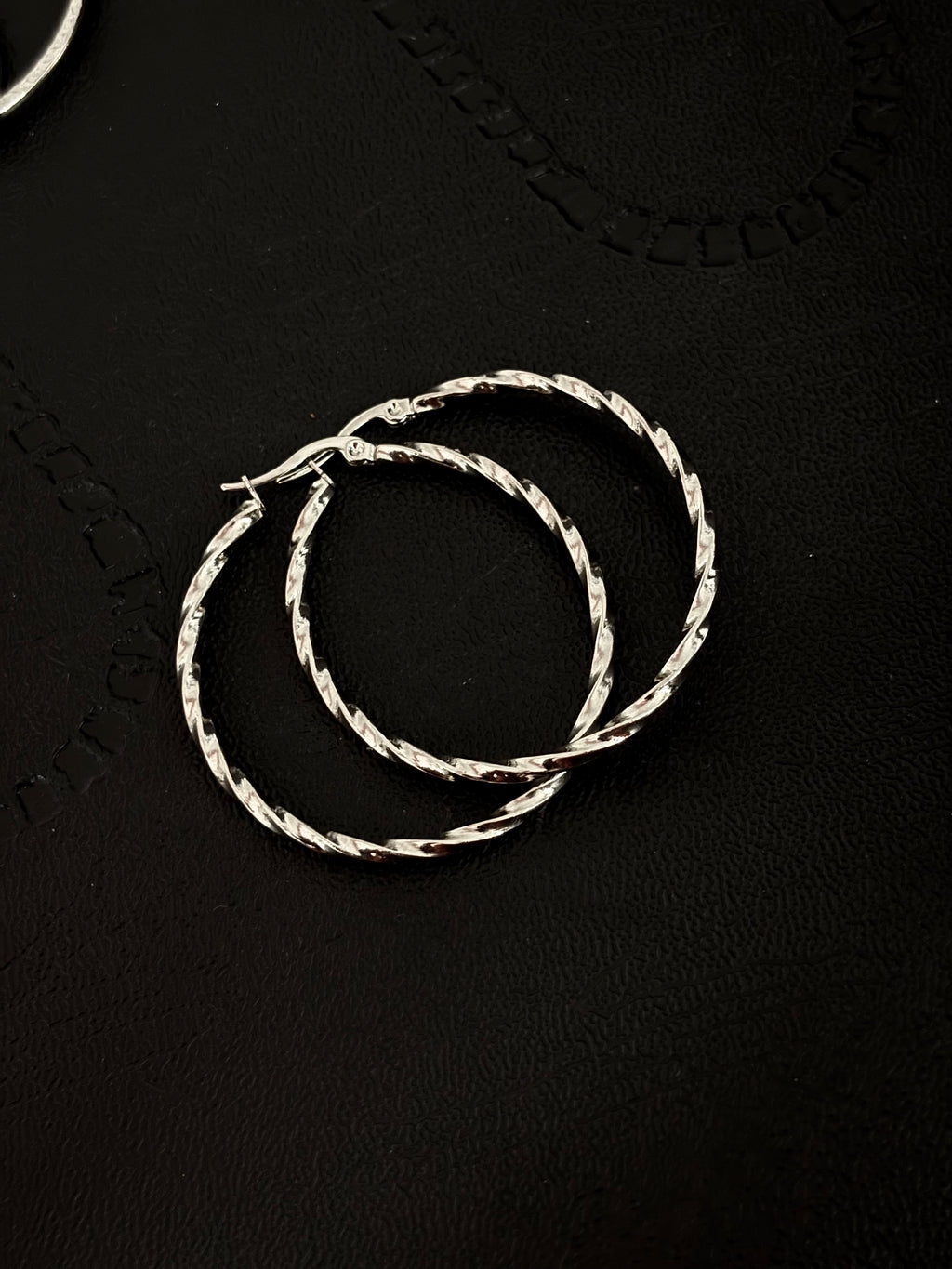 Aretes argolla AG024