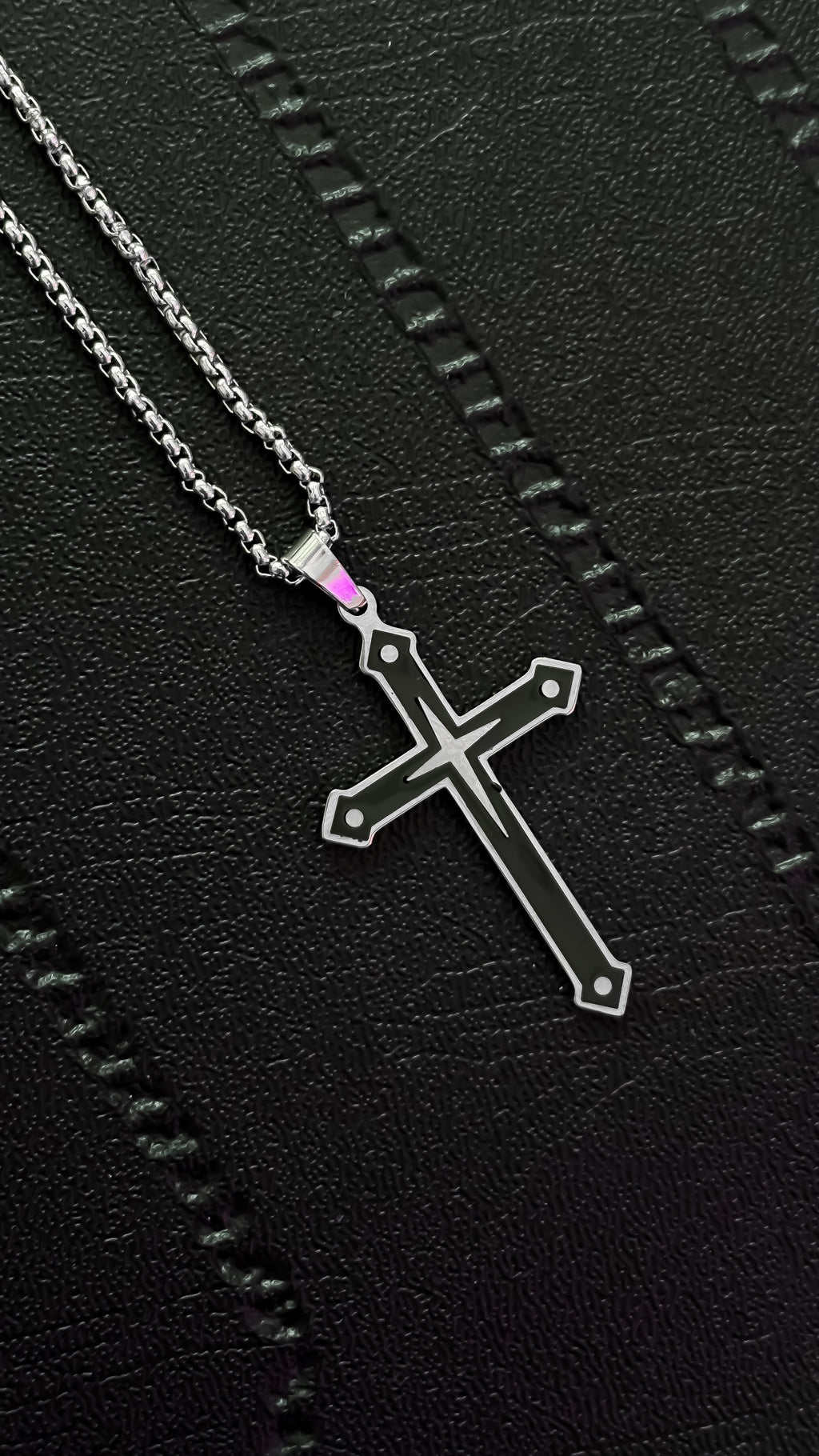 Collar unisex placa negra  cx132