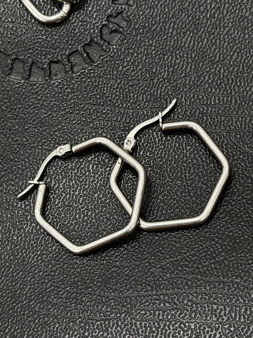 Aretes argolla AG023