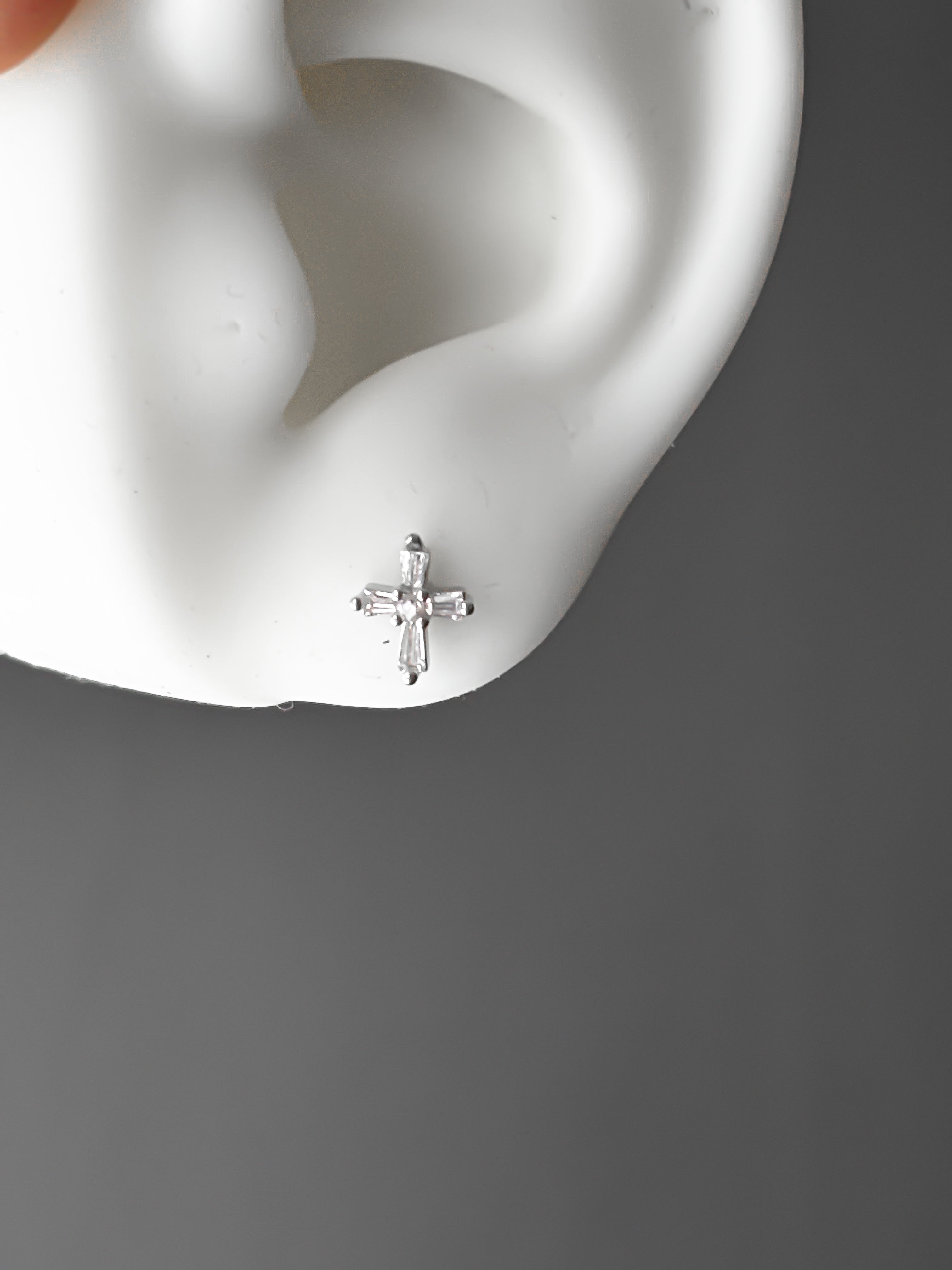 Piercing oreja essential o046