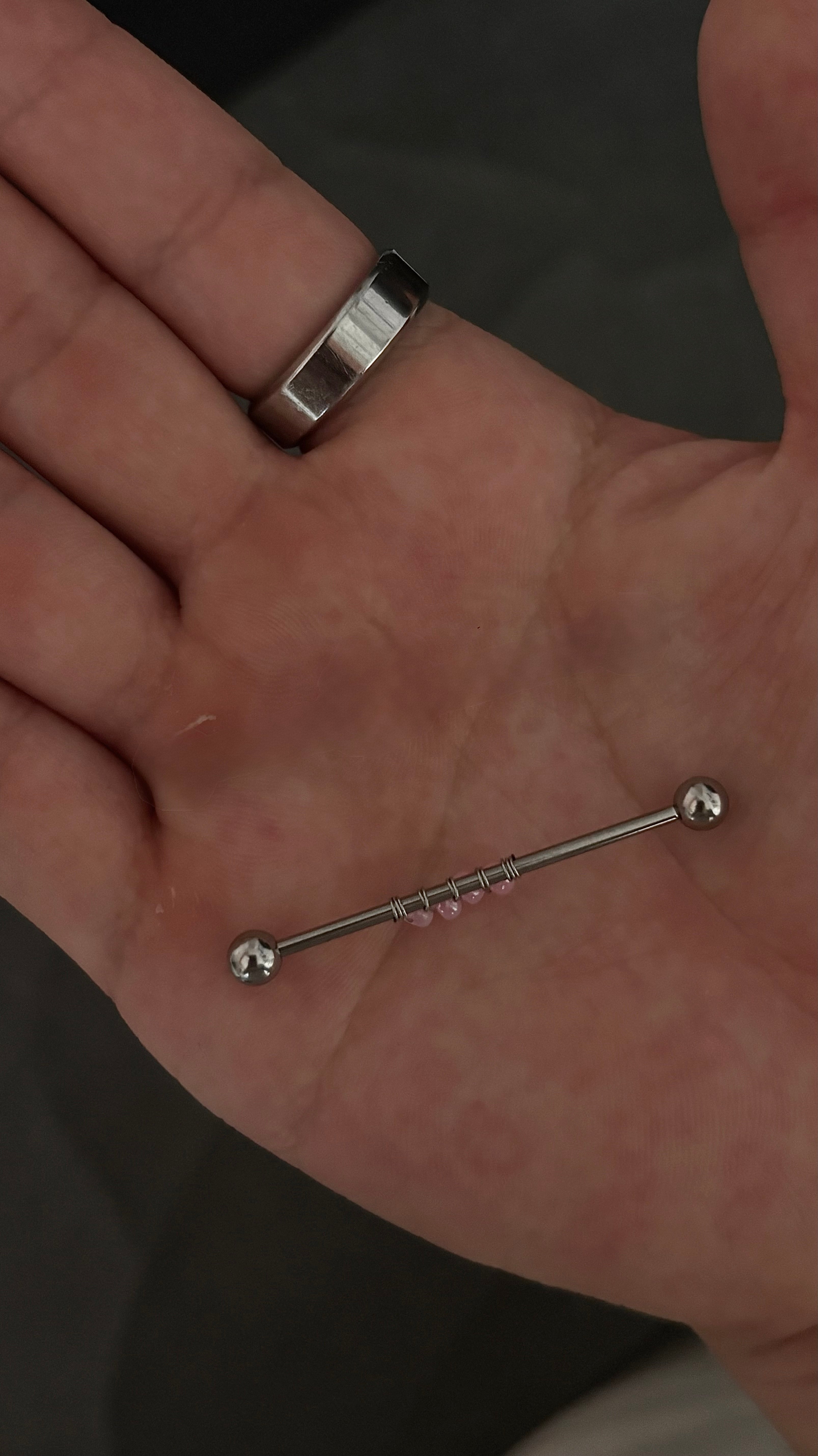 Piercing industrial i007