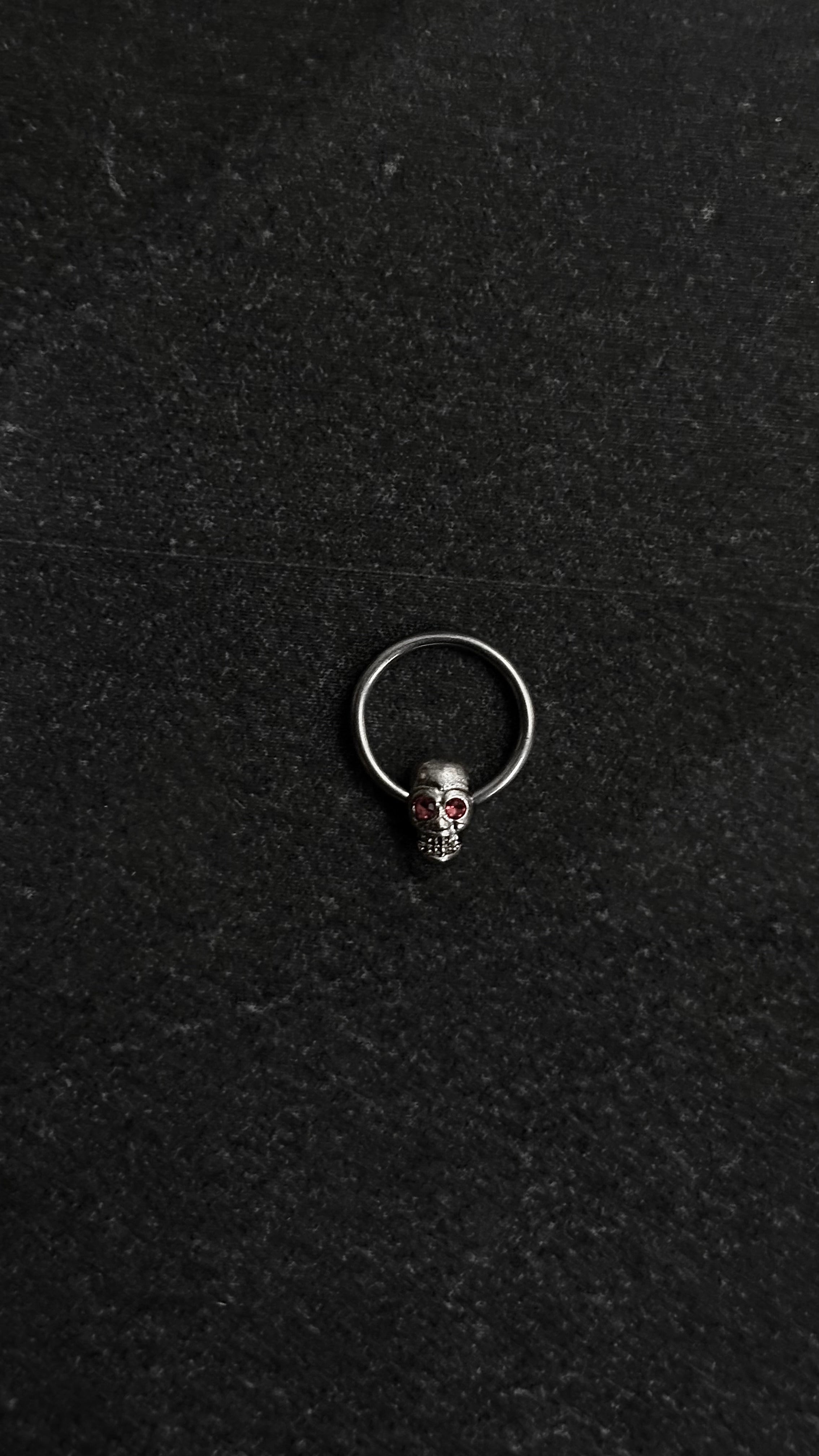 Piercing septum s050