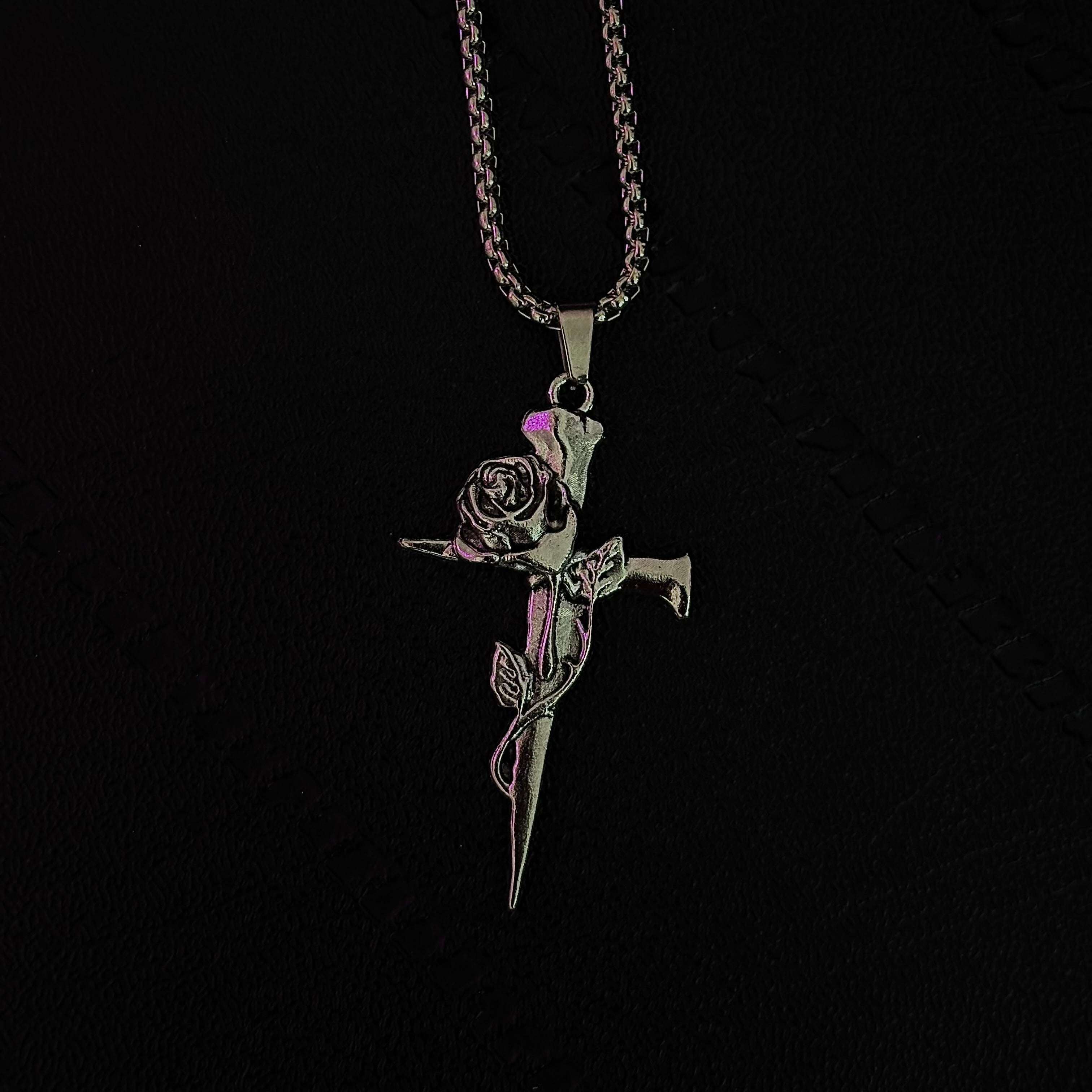 Collar unisex cruces CX115