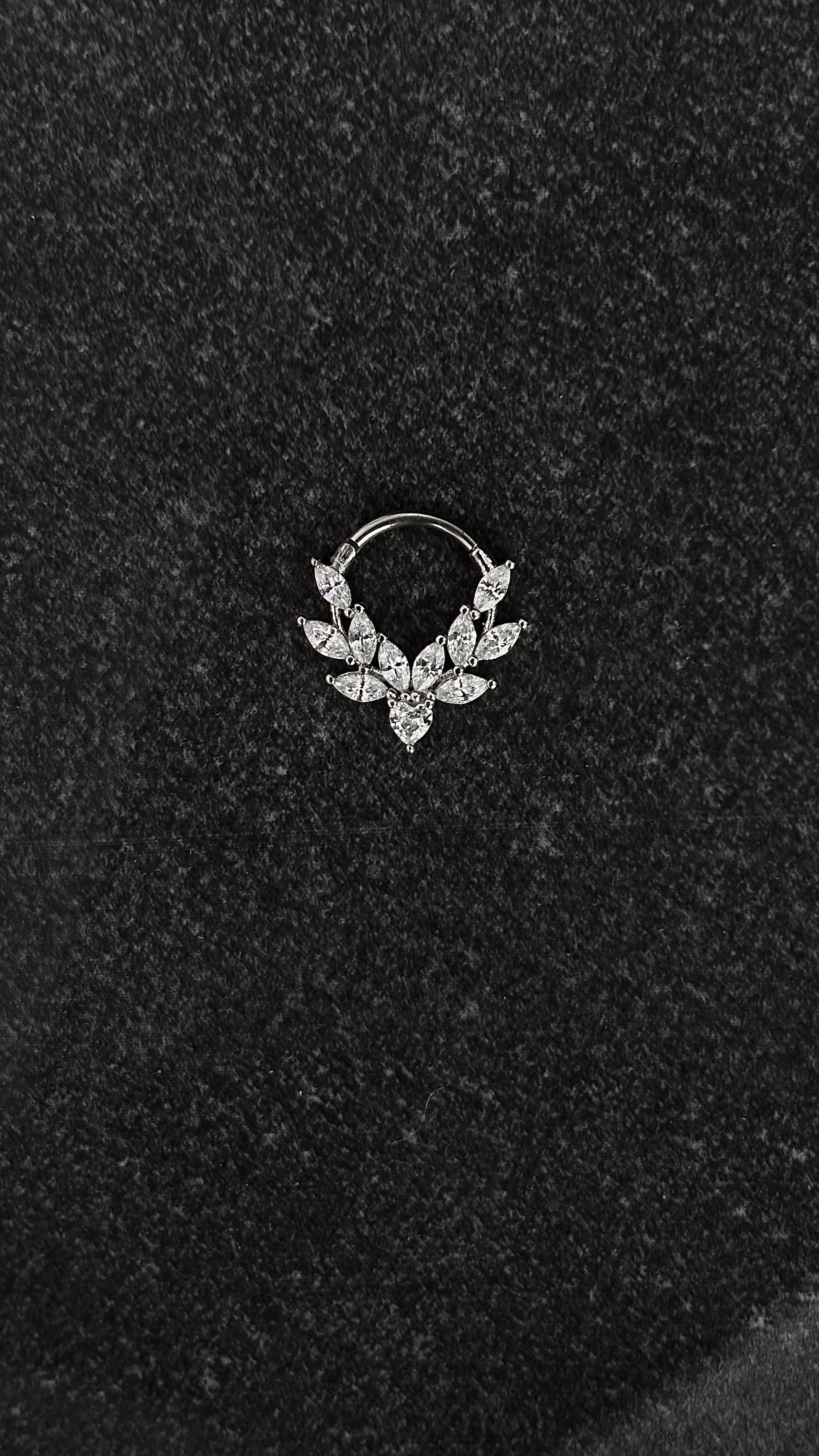 Piercing septum s003