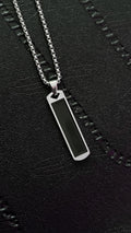 Collar unisex placa negra  cx132