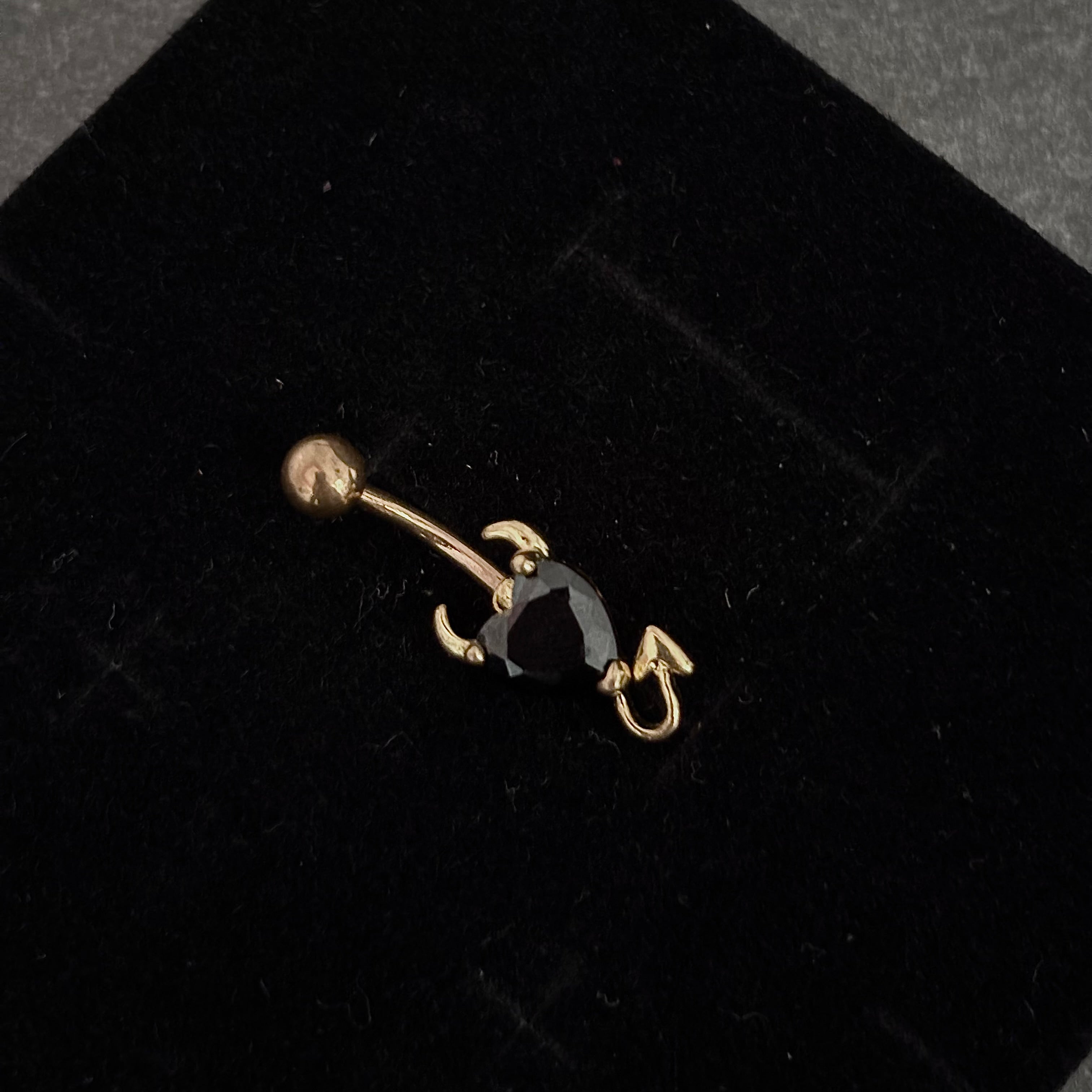 Piercing ombligo m034
