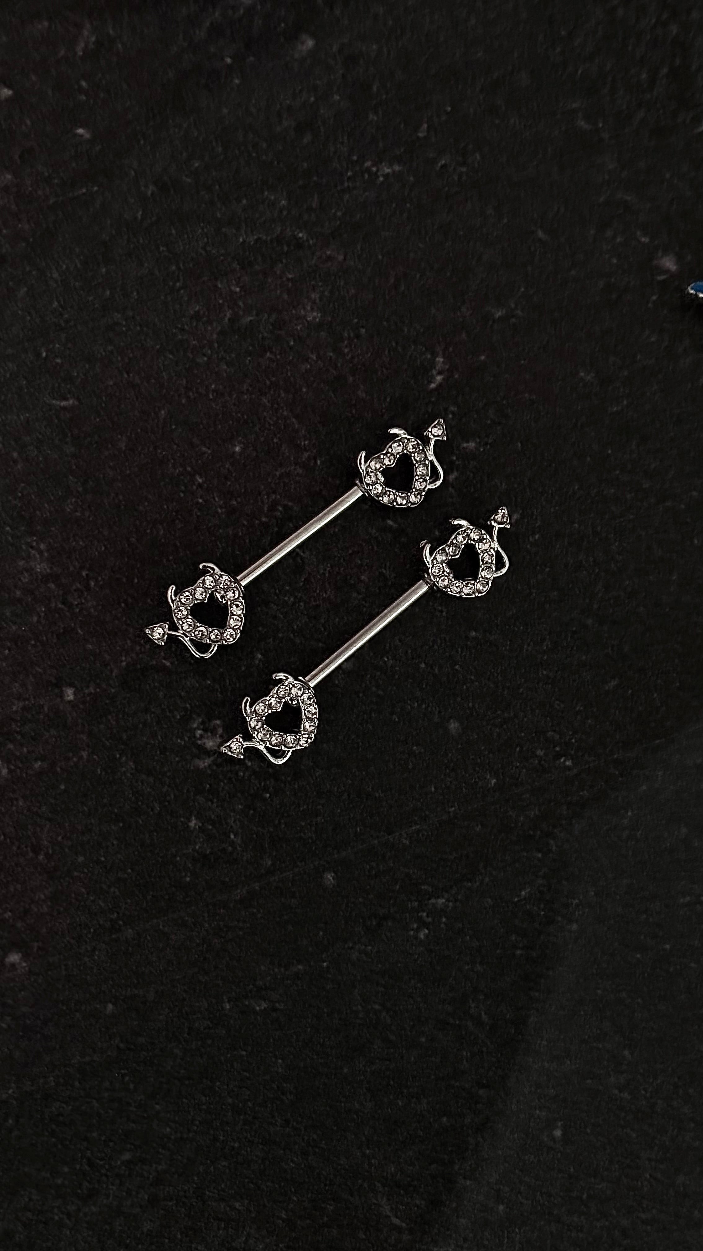Piercing pezón p019