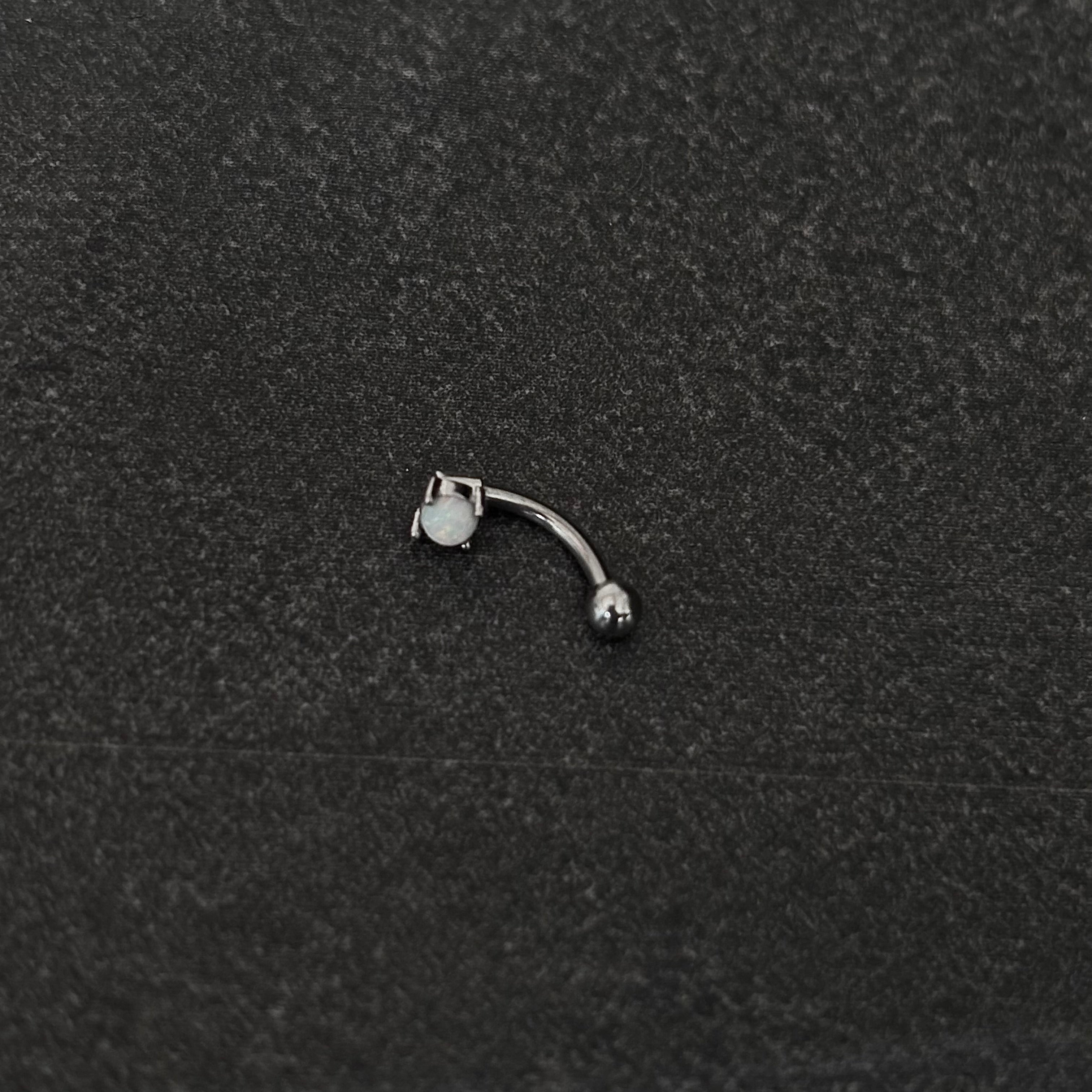 Piercing ceja / rook c031