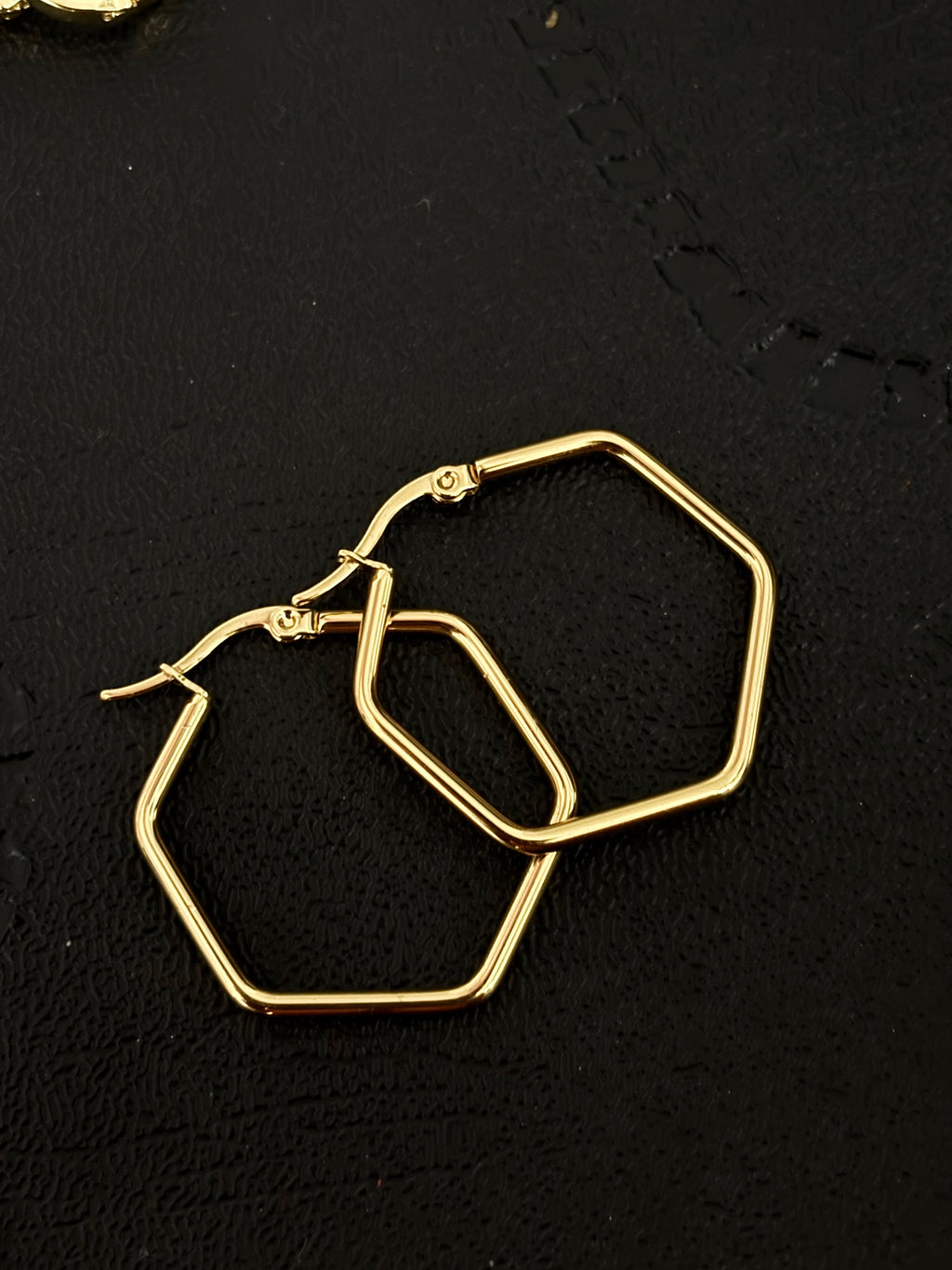 Aretes argolla AG025