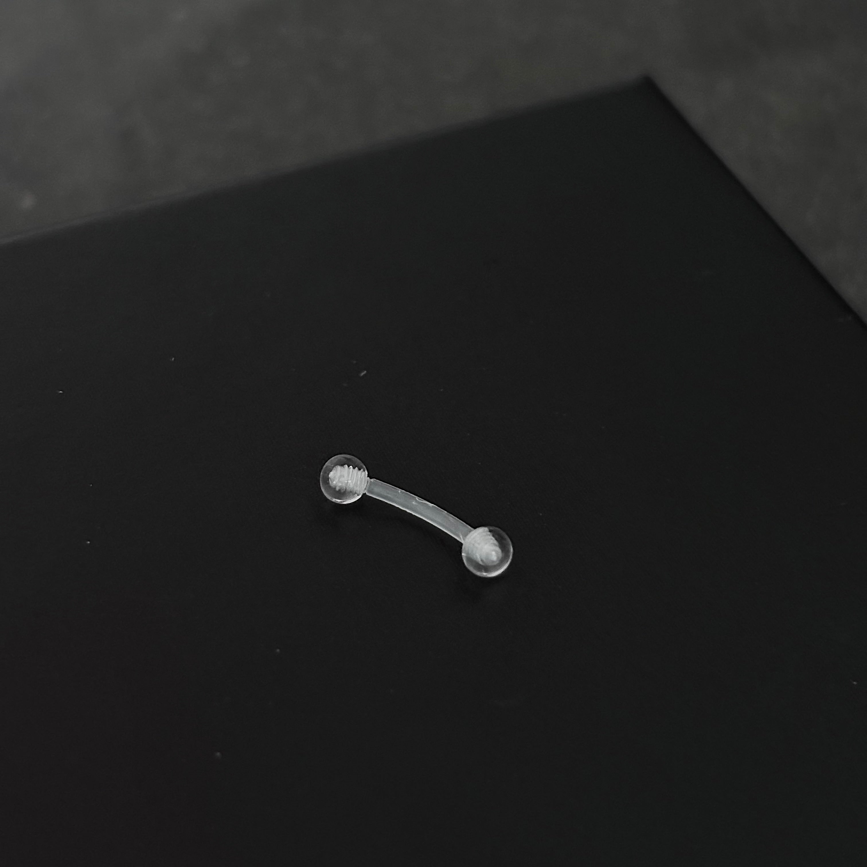 Piercing ceja / rook c012