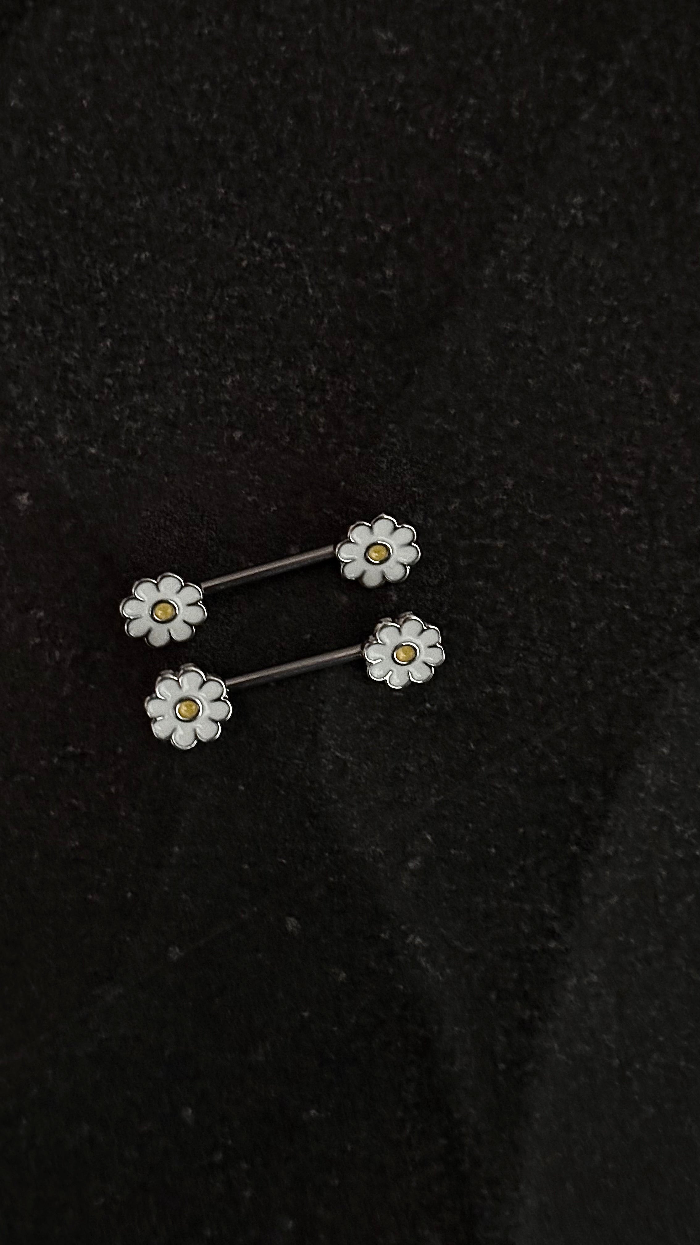 Piercing pezón p024