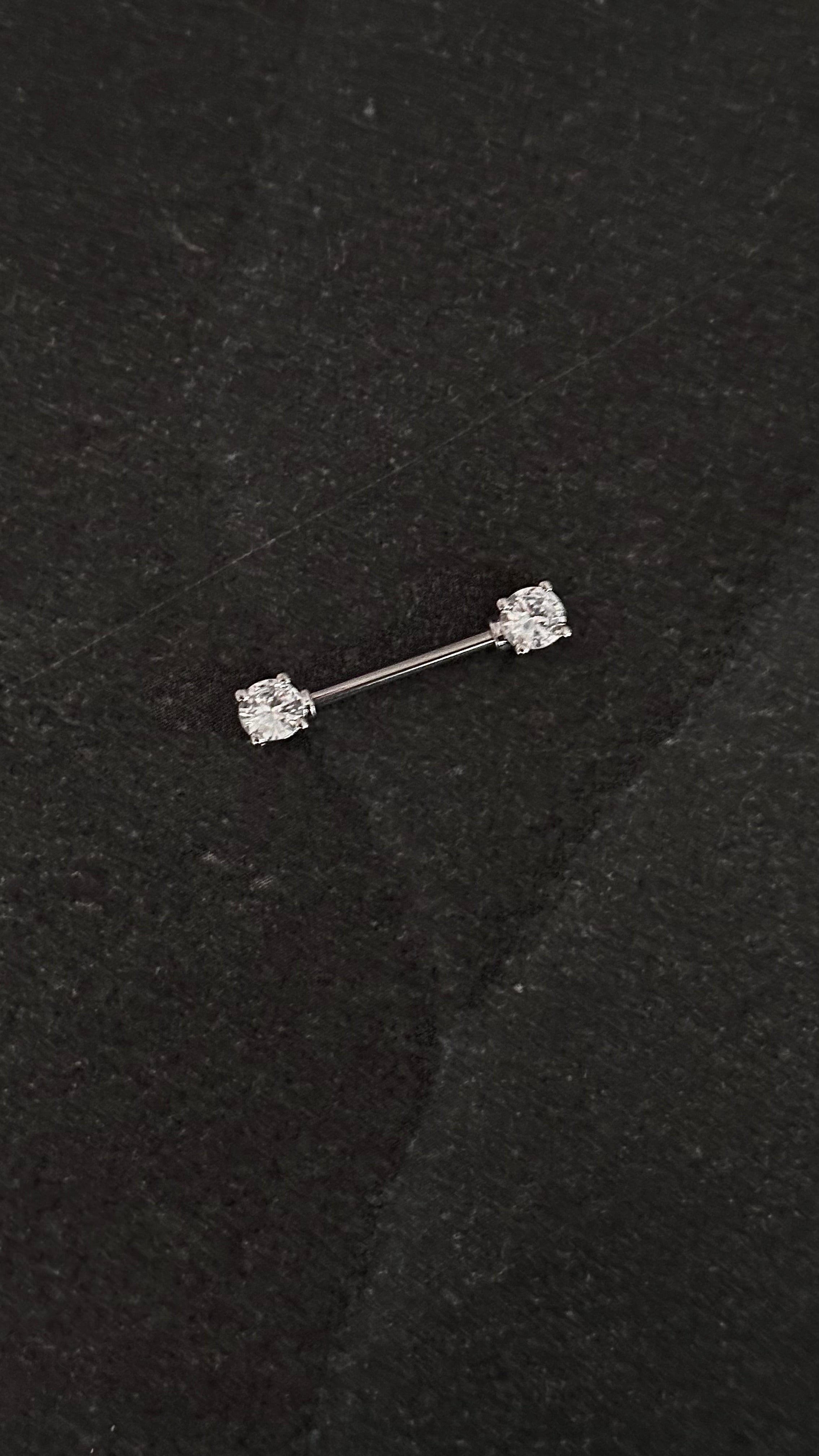 Piercing pezón p003