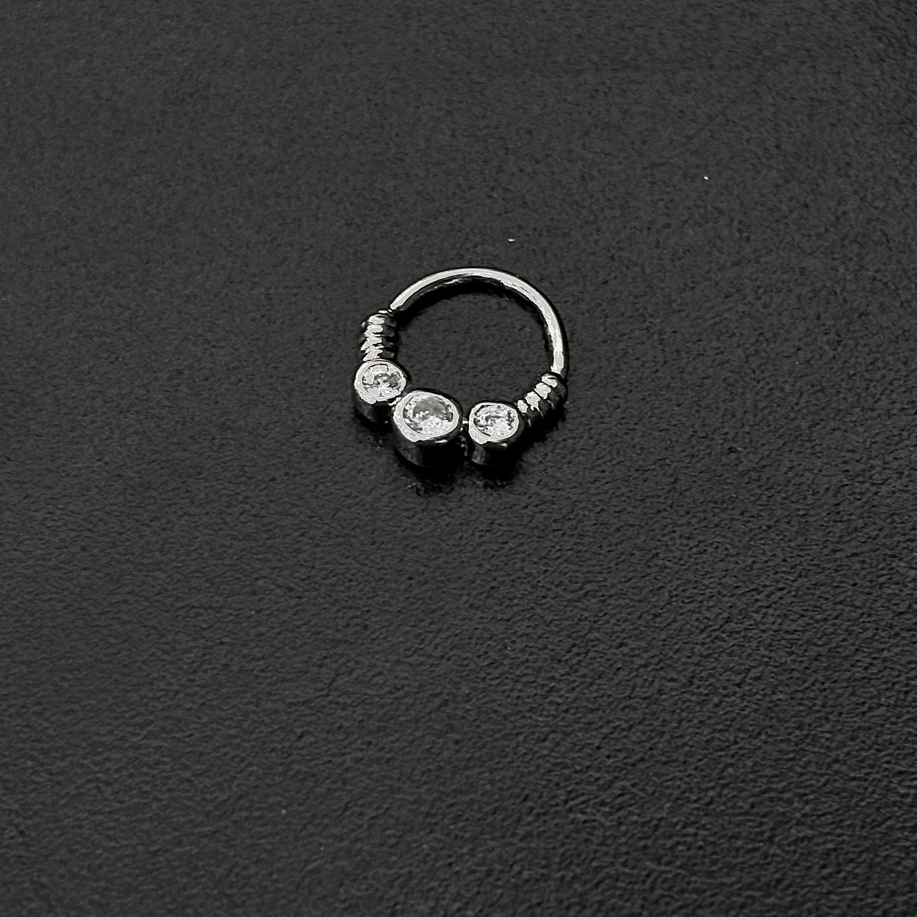 Piercing septum s064
