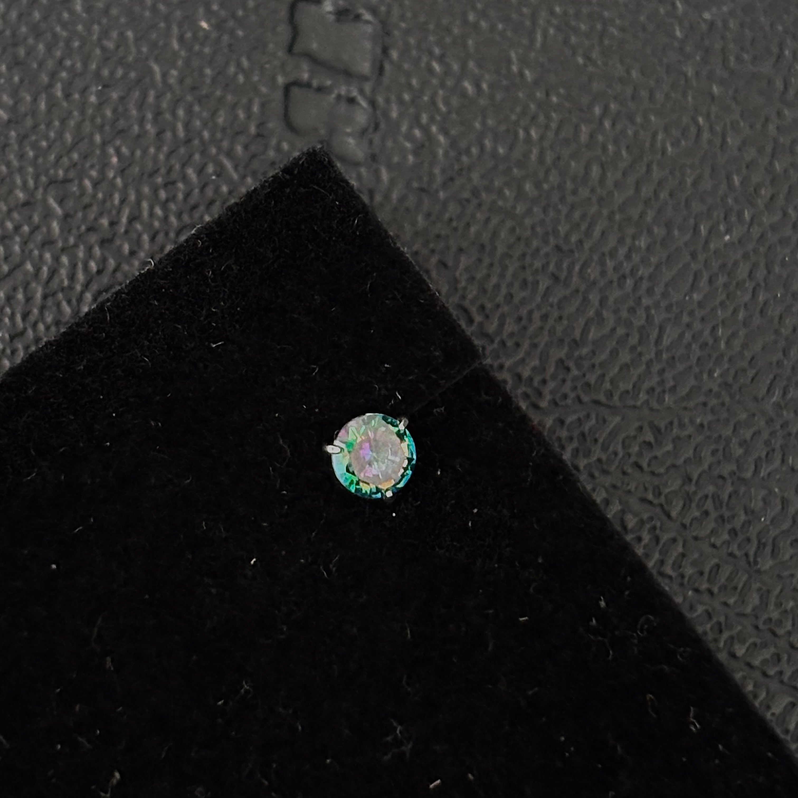 Piercing microdermales MD001