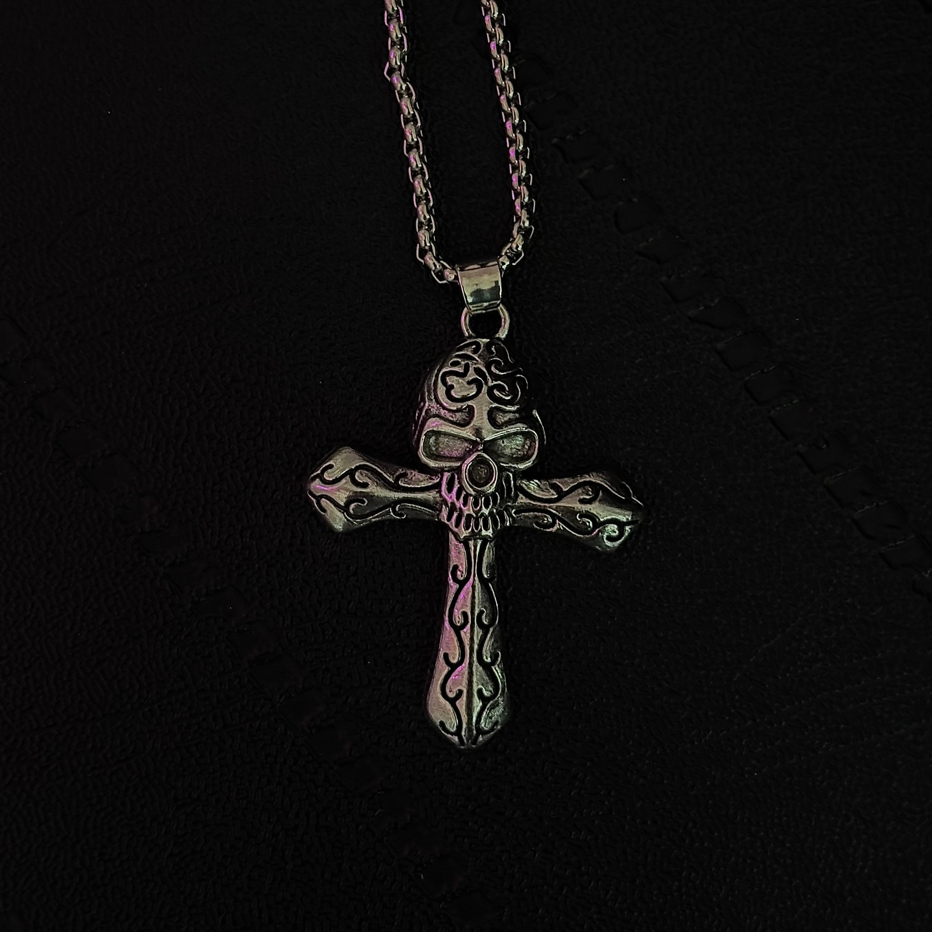 Collar unisex cruces CX115