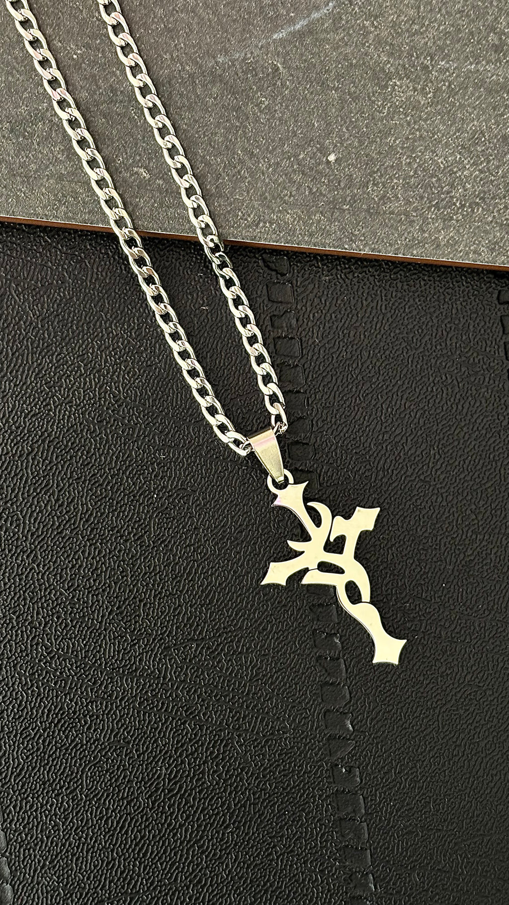 Collar unisex Cruces Cx110