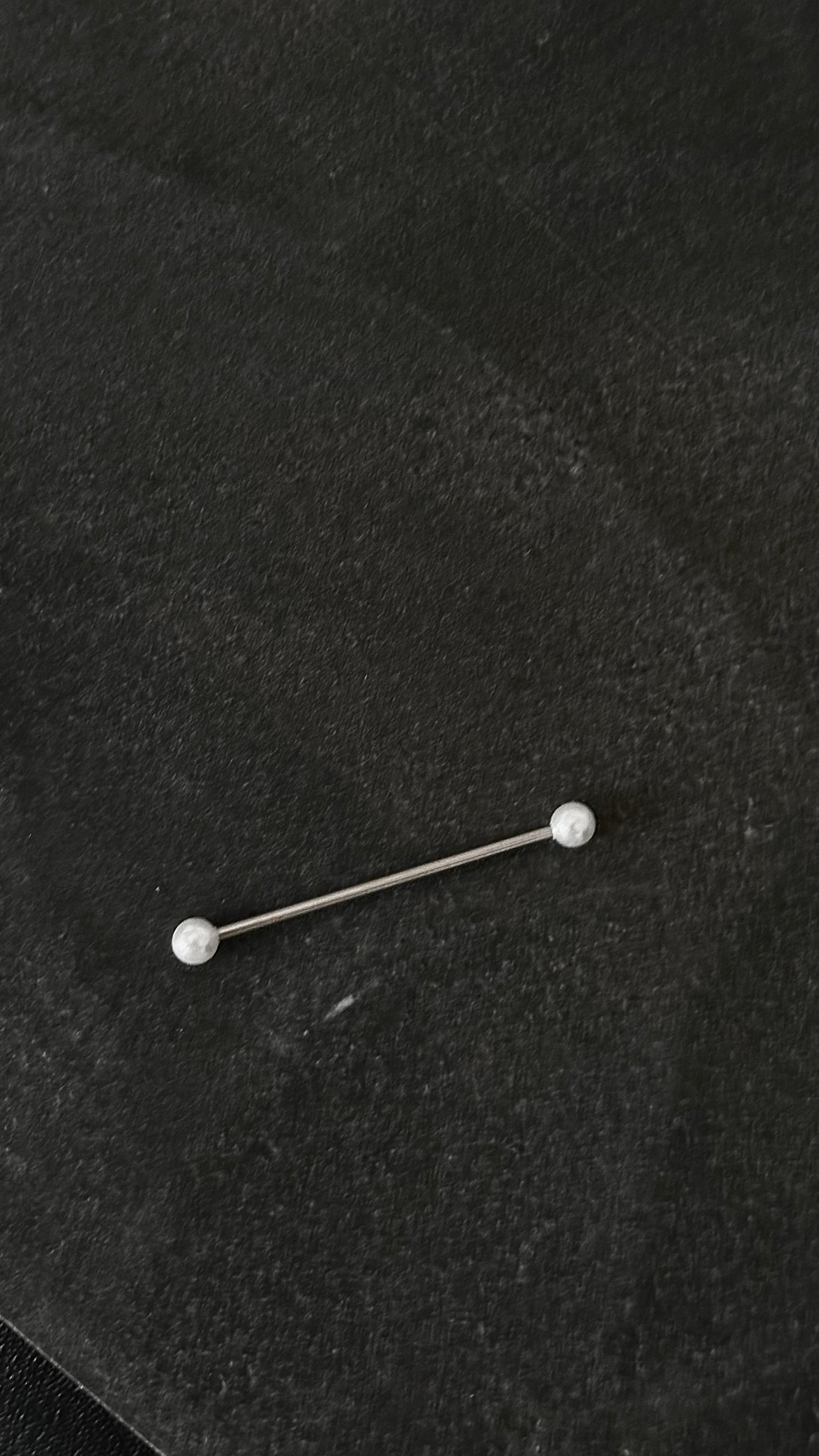 Piercing industrial i012