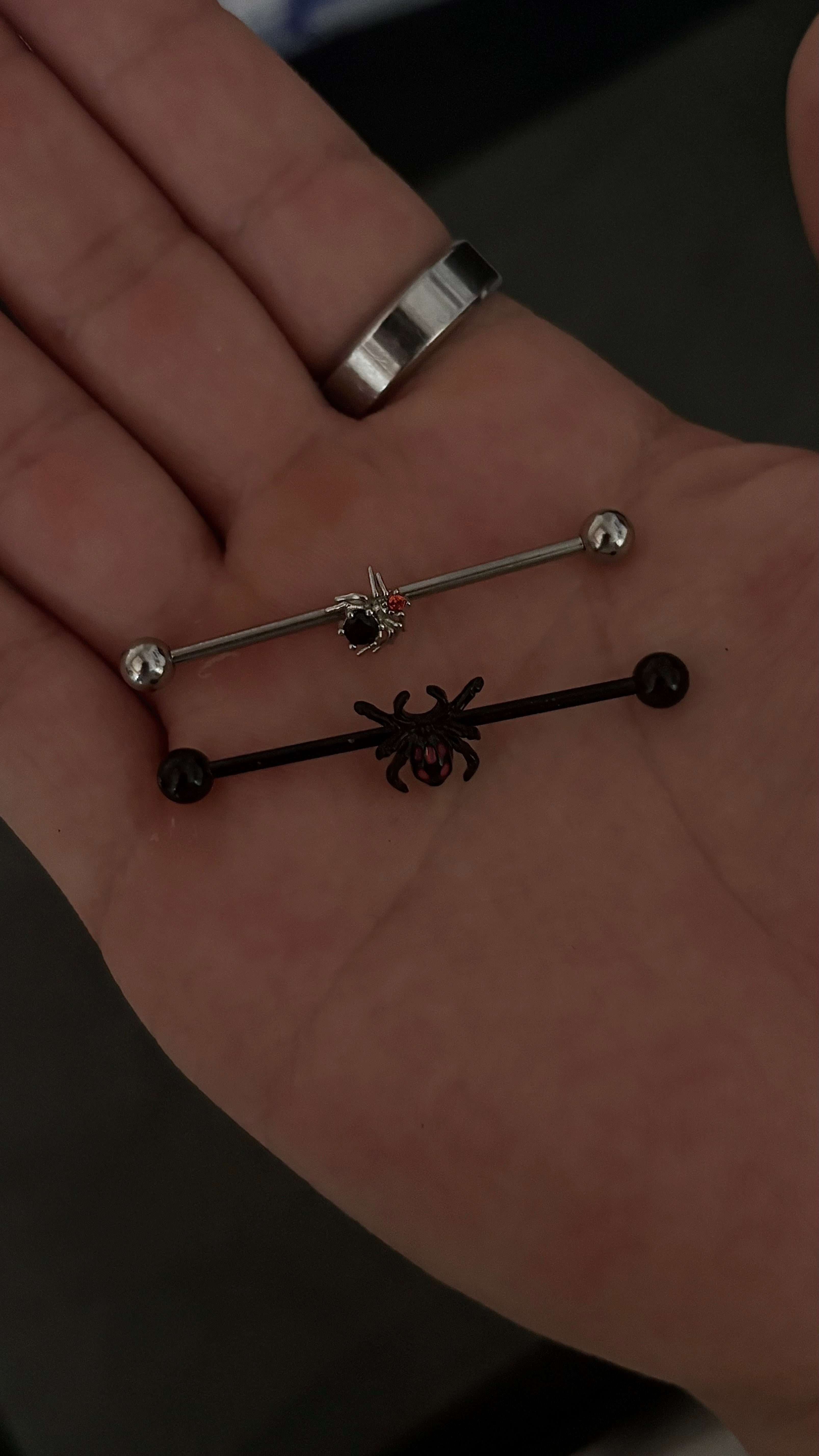 Piercing industrial i023
