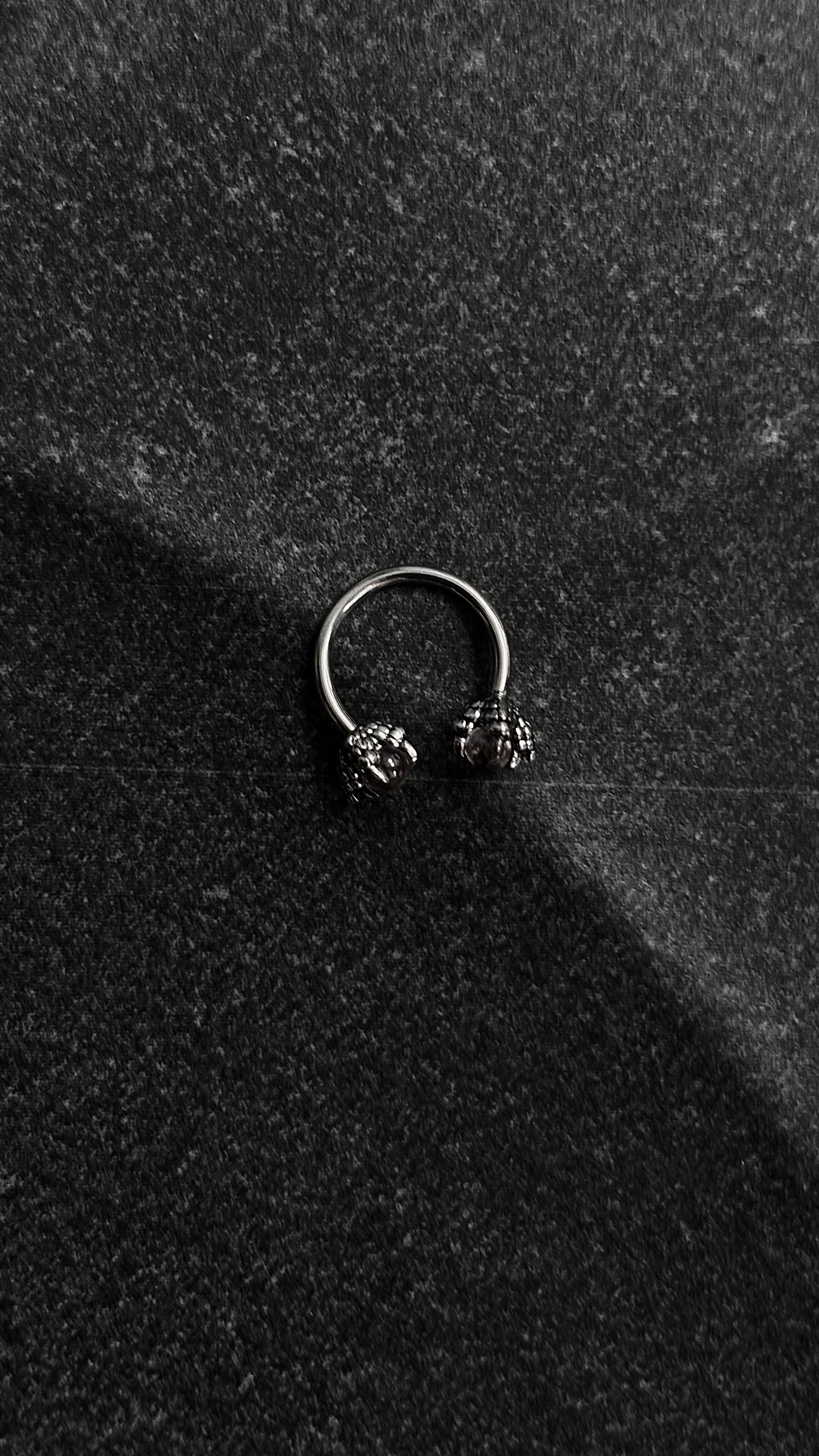 Piercing septum s024