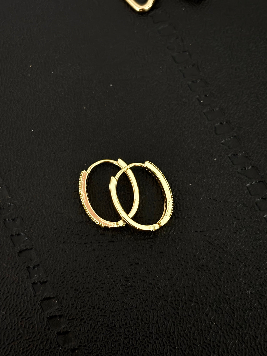 Aretes argolla AG025
