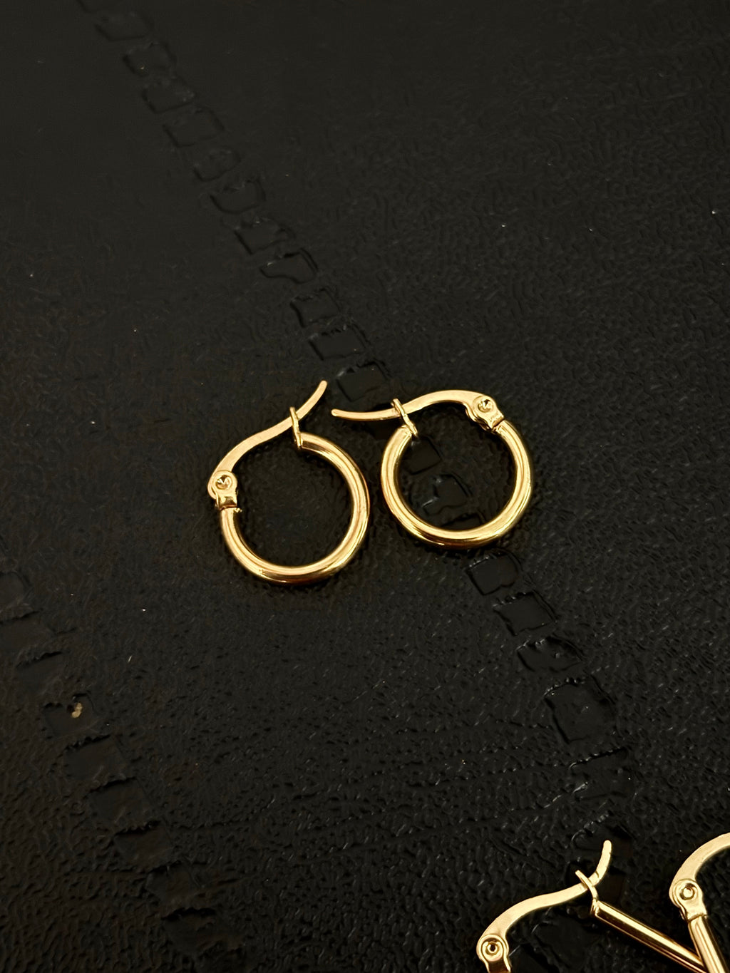 Aretes argolla AG025