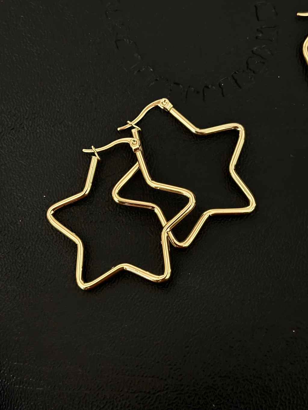 Aretes argolla AG025