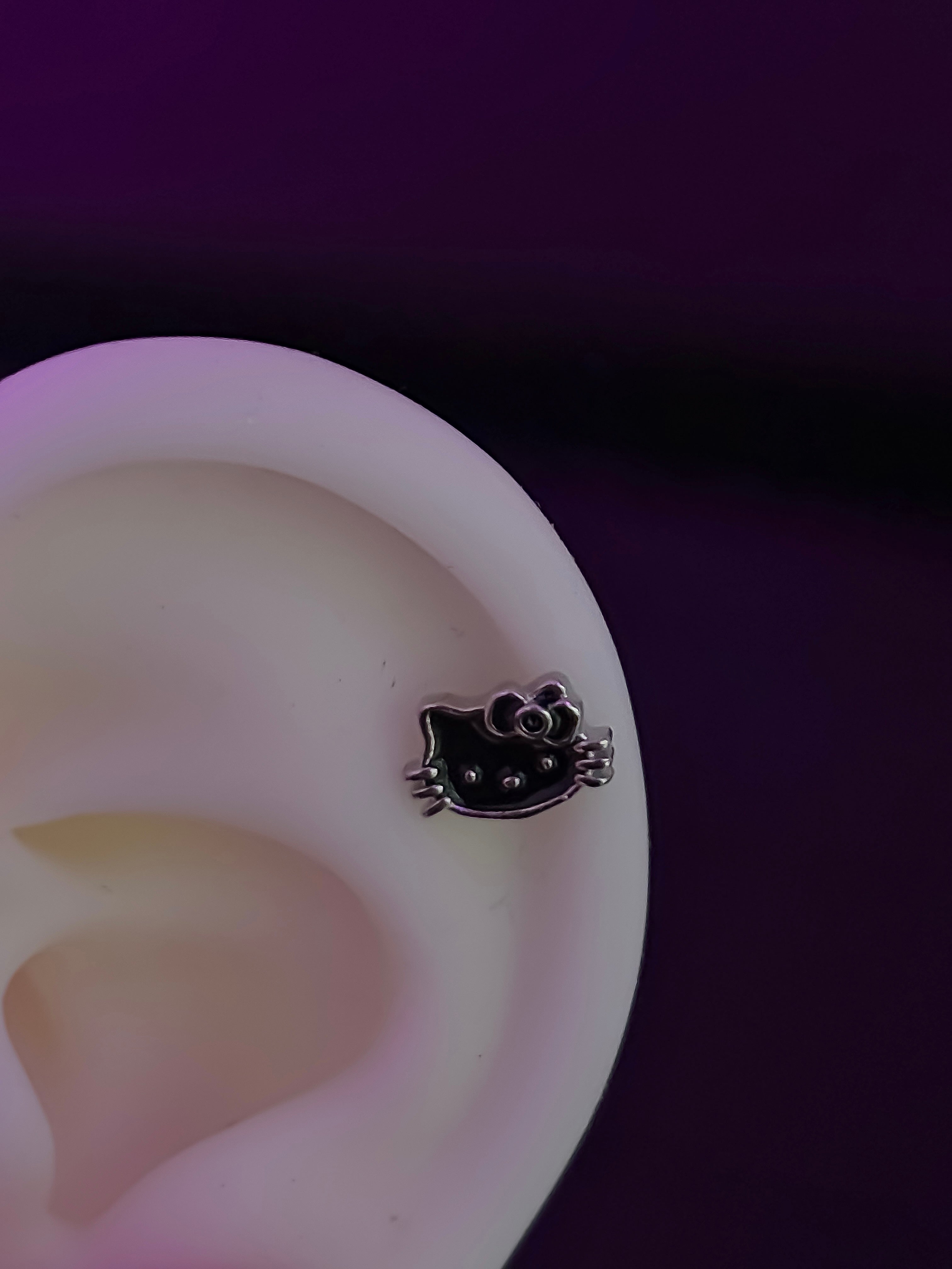 Piercing oreja Hello Kitty o011