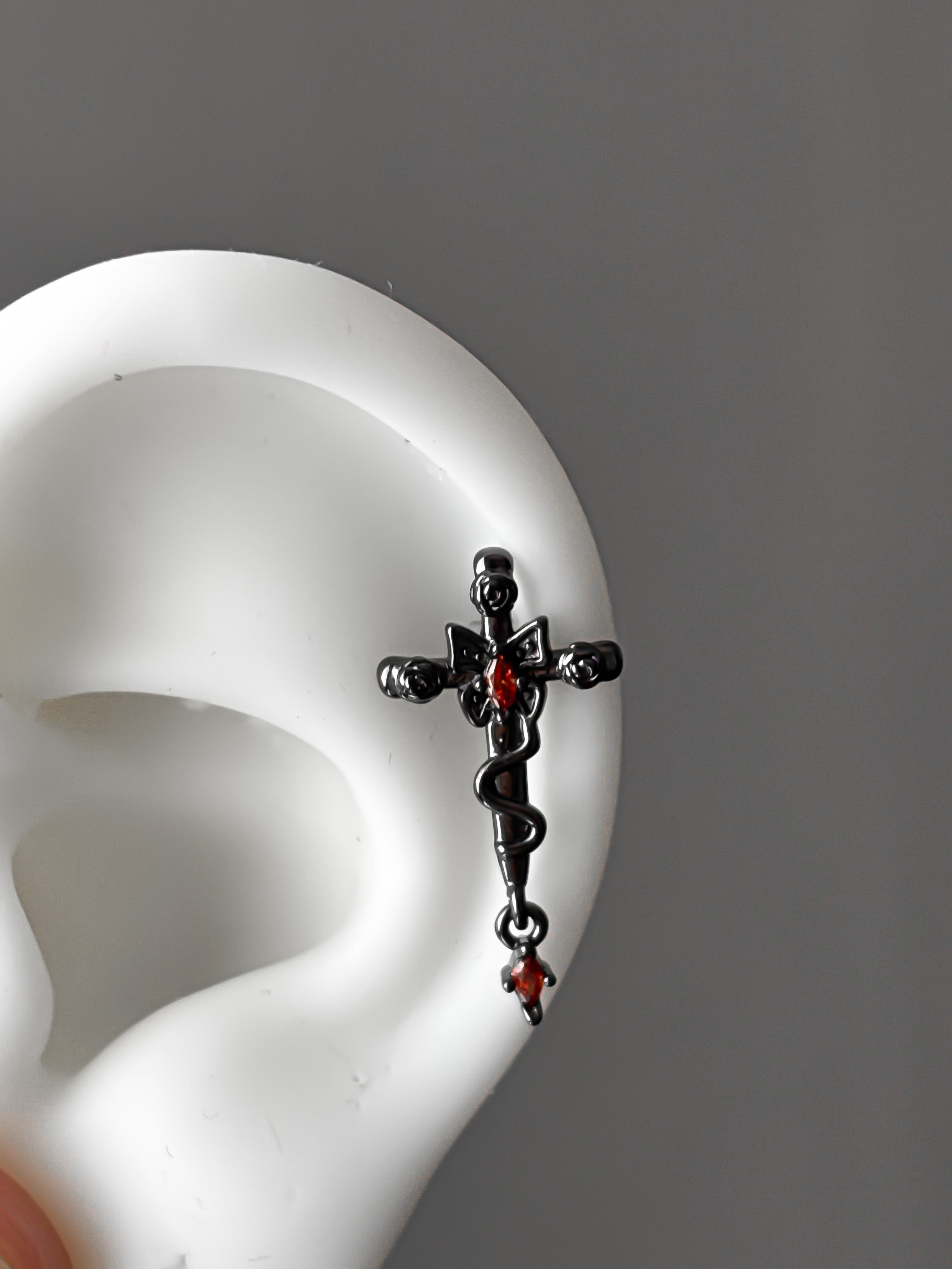 Piercing oreja Cross Silver o047